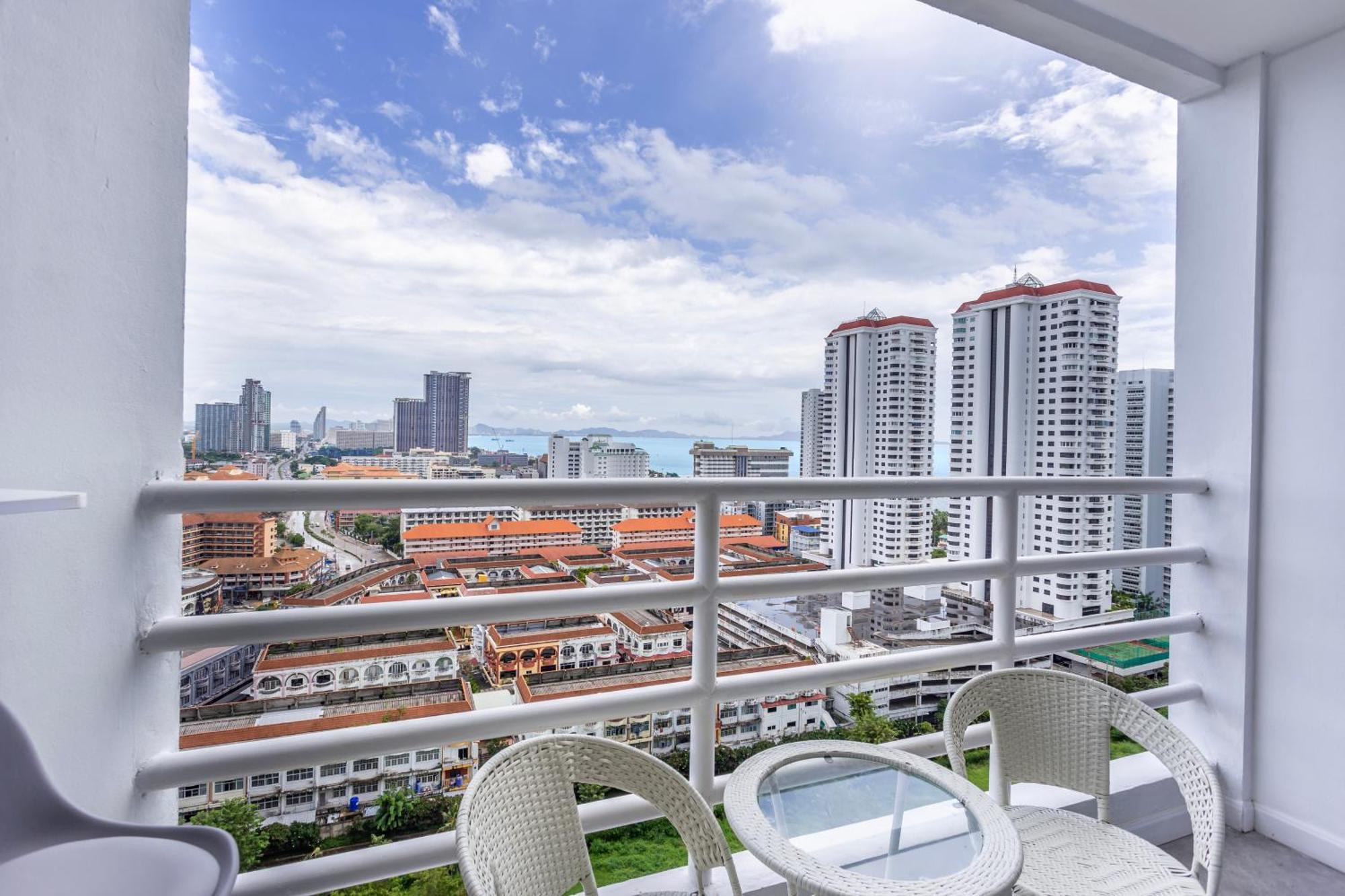 פאטאיה View Talay 5 Jomtien Beachfront מראה חיצוני תמונה